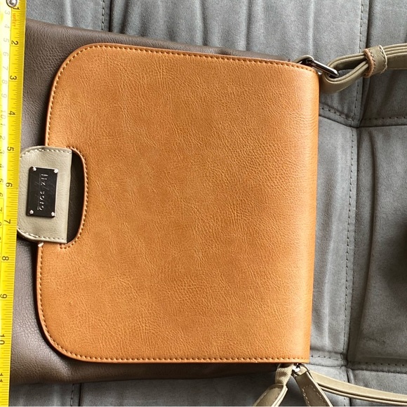 Liz Soto Vegan Leather cross body bag - Picture 11 of 13
